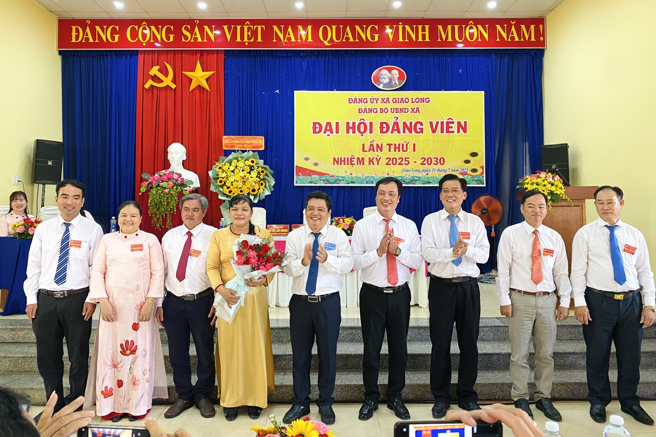 Đại hội đảng viên Đảng bộ UBND xã Giao Long, lần thứ I nhiệm kỳ 2025 - 2030