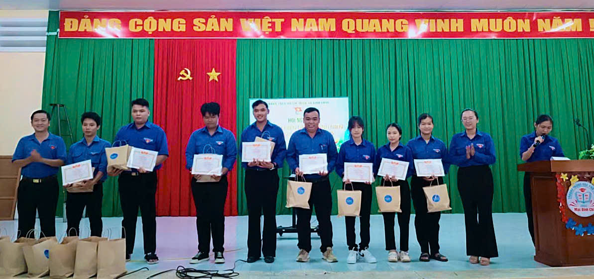 Giao Long sôi nổi các hoạt động Chiến dịch Thanh niên tình nguyện hè năm 2025
