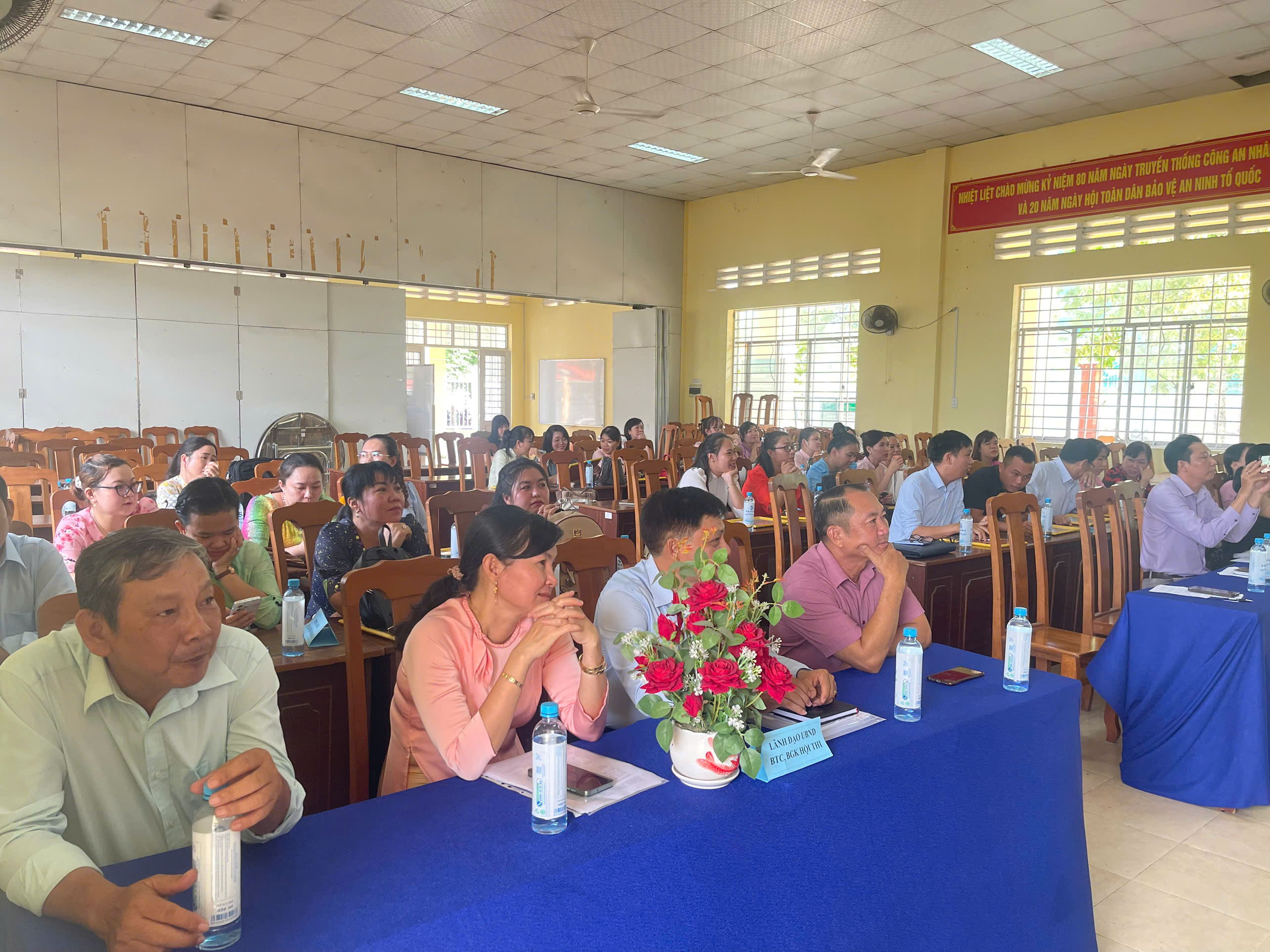 TỔNG KẾT HỘI THI GIÁO VIÊN CHỦ NHIỆM LỚP GIỎI CẤP TIỂU HỌC, TRUNG HỌC CƠ SỞ XÃ GIAO LONG NĂM 2025-2026